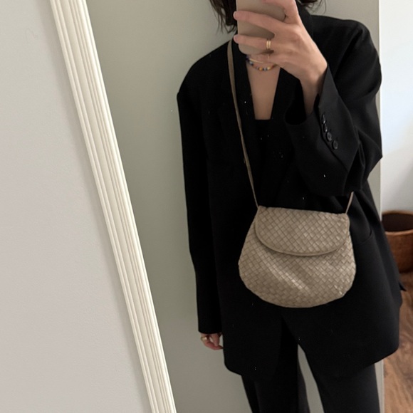 Vintage Bottega Veneta Intrecciato Woven Small Crossbody Bag in Taupe/Beige